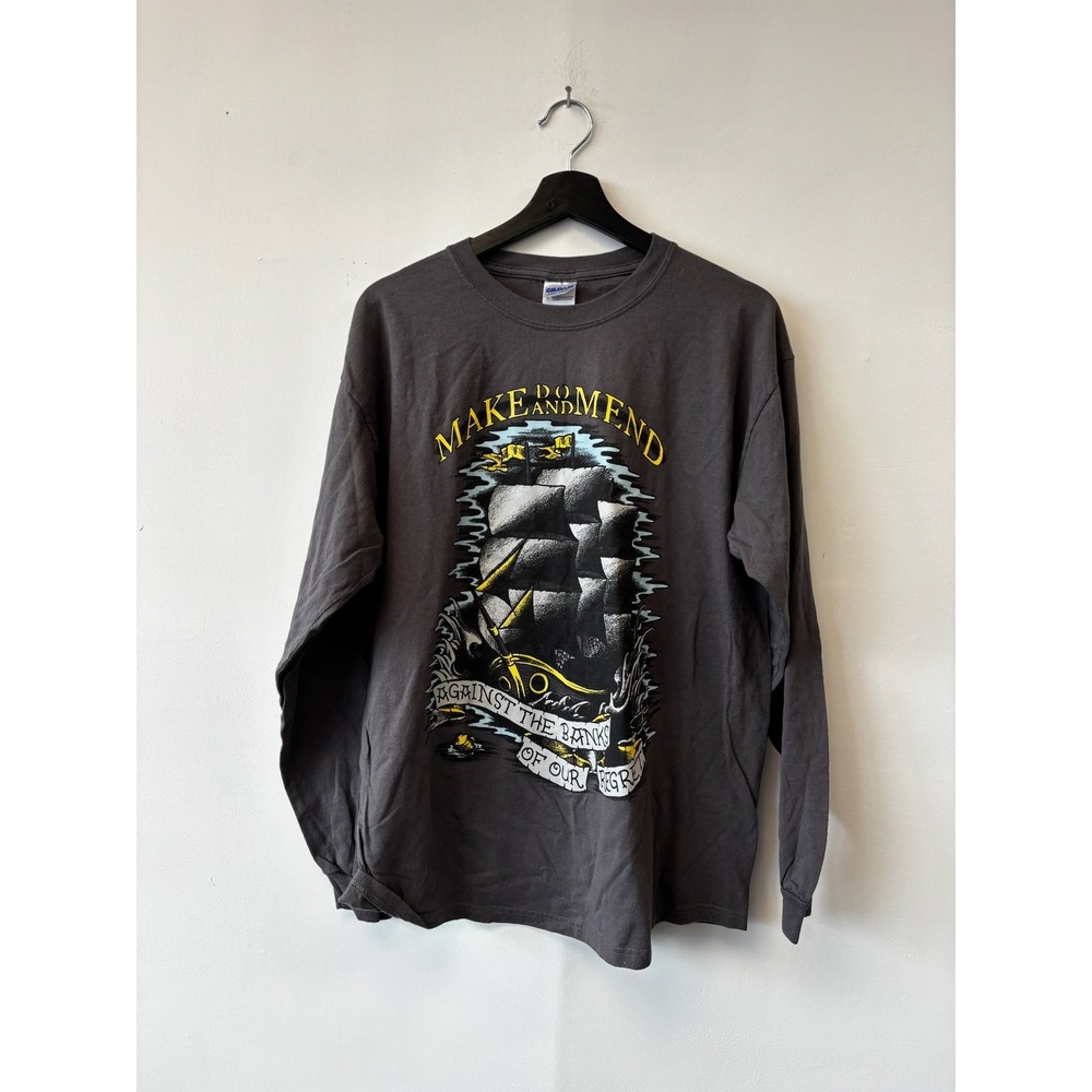 Make Do And Mend Shirt Mens Large Gray Long Sleeve Graphic Band Sailboat‎ Punk